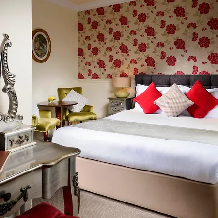 The Victoria Hotel 4*
