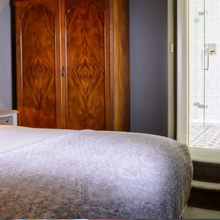 The Victoria Szálloda