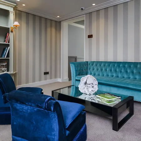 Отель The Victoria 4*