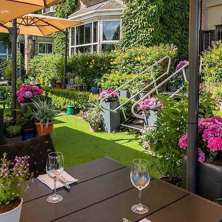 The Victoria Cill Airne